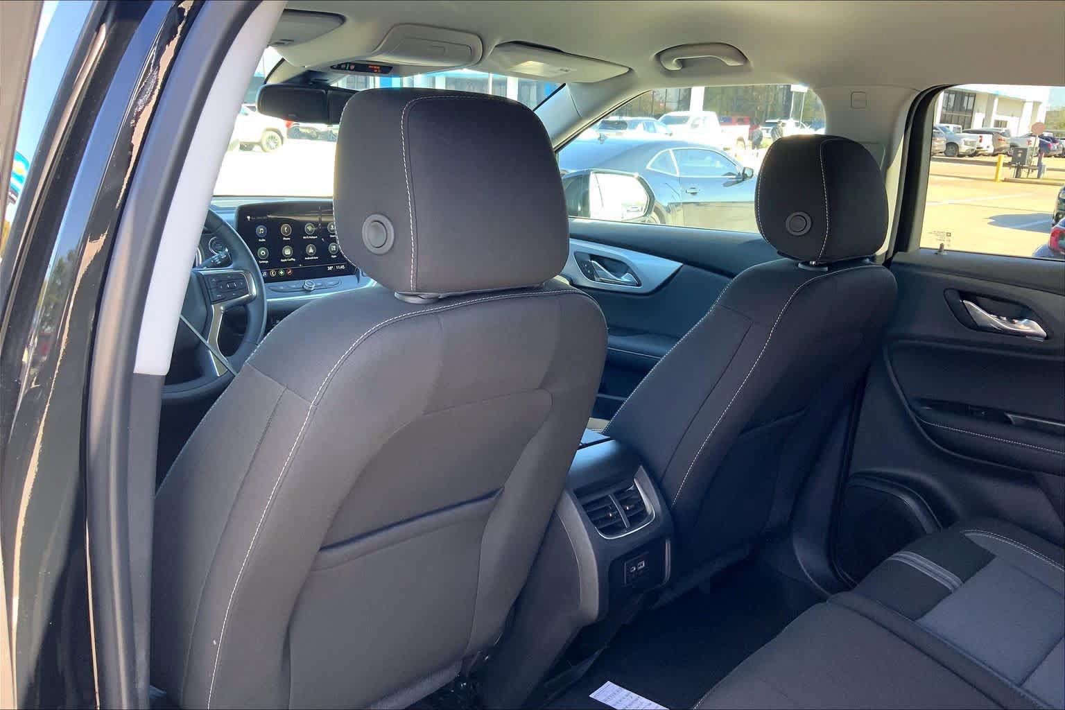 New 2026 Chevrolet Blazer LT w/ Convenience Package FWD image 23