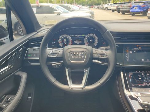 Used 2023 Audi Q7 2.0T Premium Plus w/ Premium Plus Package AWD/4WD image 23