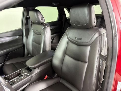 Used 2020 Cadillac XT5 Luxury w/ LPO, Floor Liner Package image 12