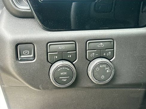 New 2026 Chevrolet Silverado 1500 LT AWD/4WD image 11