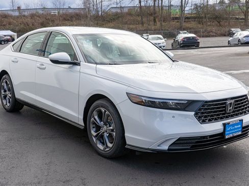 New 2025 Honda Accord EX-L image 4