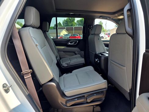Used 2022 GMC Yukon SLT image 28
