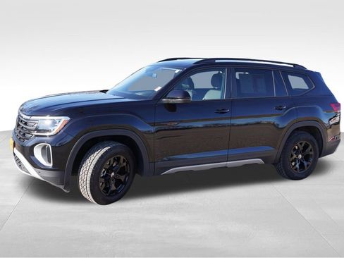 Used 2024 Volkswagen Atlas Peak Edition SEL AWD/4WD image 10