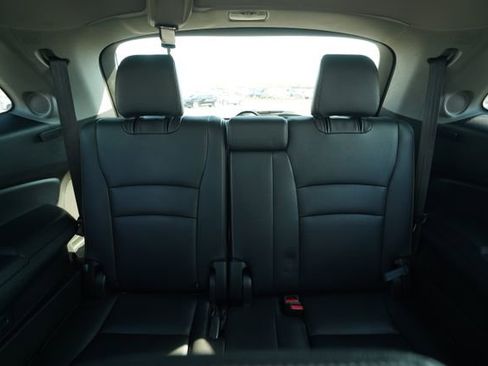 Used 2019 Honda Pilot Touring image 27