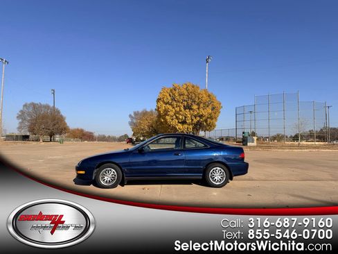 Used 1998 Acura Integra LS image 1