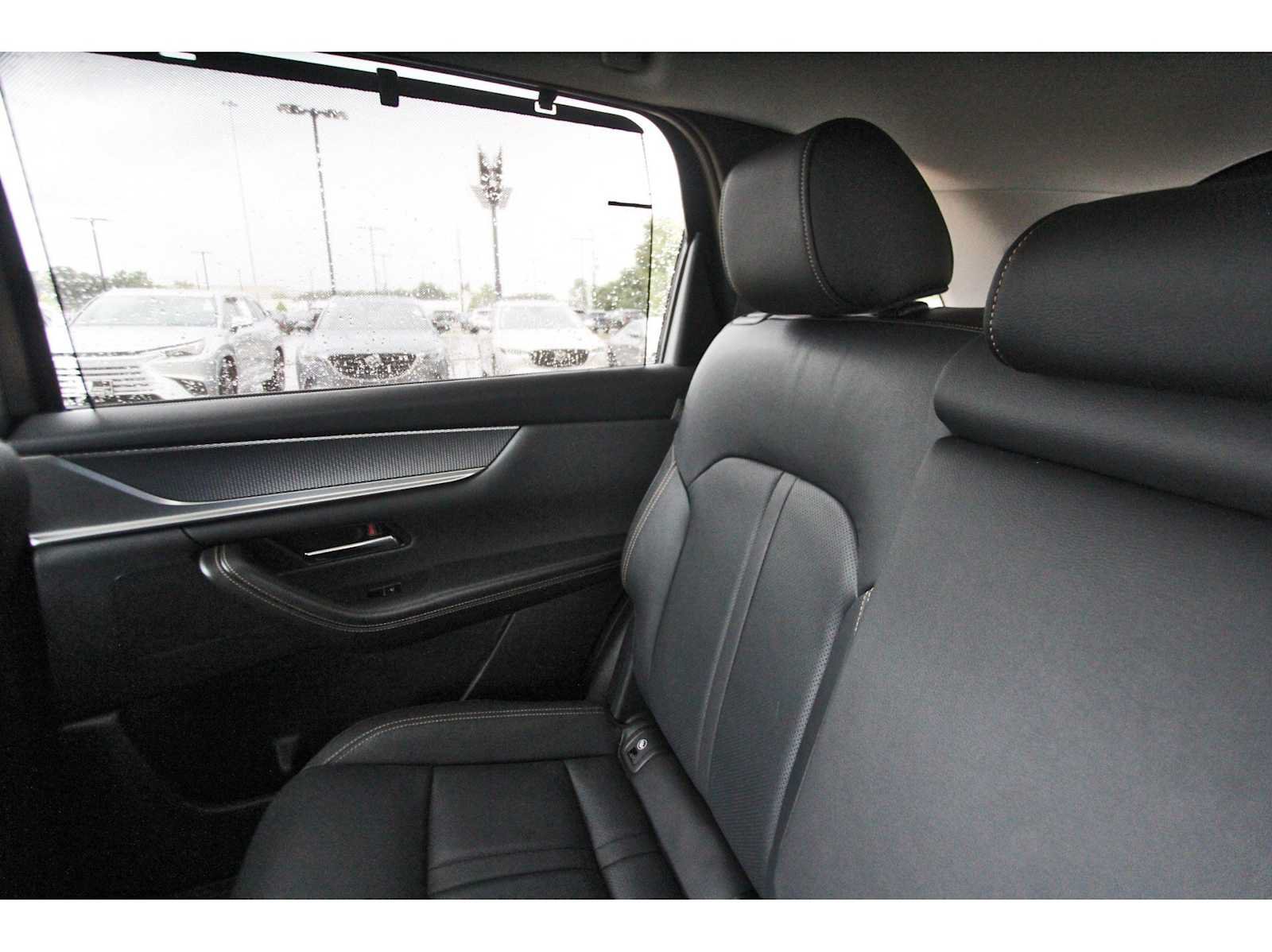 Used 2026 MAZDA CX-90 3.3 Turbo w/ Preferred Package AWD/4WD image 9
