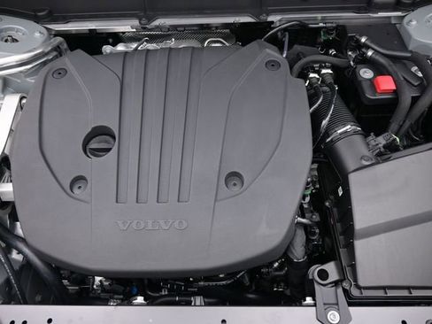 New 2026 Volvo XC60 B5 Plus w/ Protection Package Premier image 36