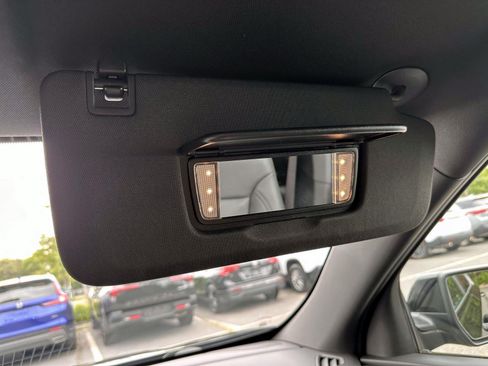 Used 2023 Chevrolet Traverse RS AWD/4WD image 29