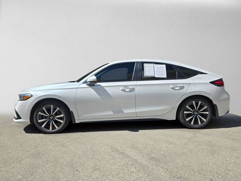 Used 2024 Honda Civic EX-L image 6