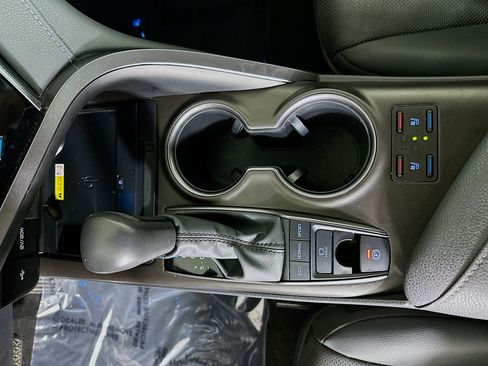 Used 2024 Toyota Camry XSE w/ Navigation Package image 22