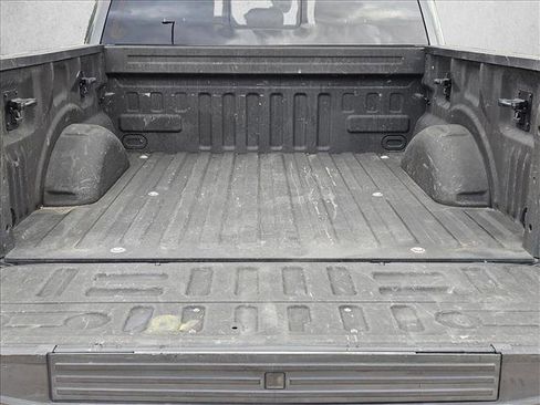 Used 2019 Ford F150 Platinum w/ Equipment Group 701A Luxury RWD image 6