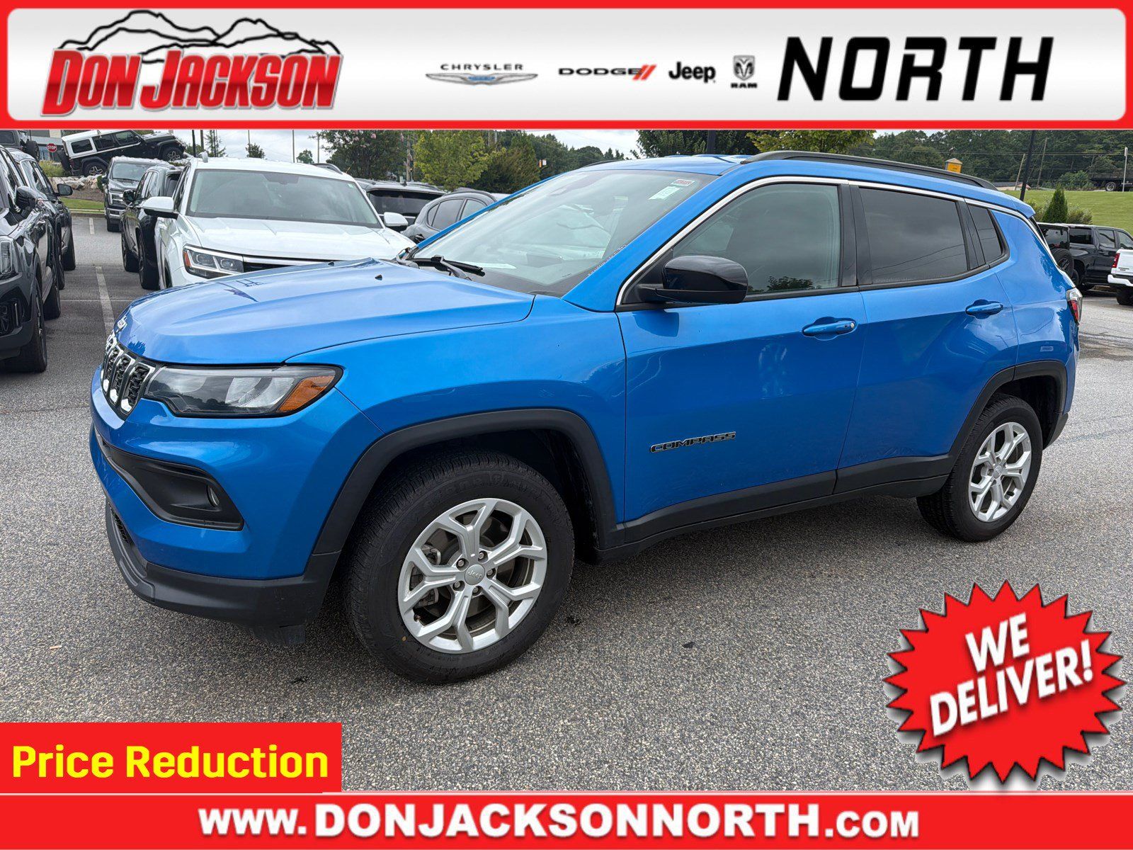Used 2024 Jeep Compass Latitude AWD/4WD image 1