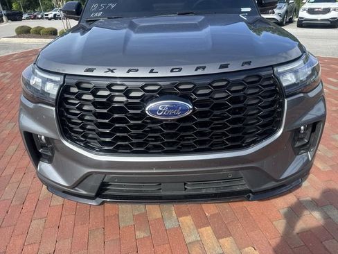 Used 2025 Ford Explorer ST-Line w/ Premium Package AWD/4WD image 22