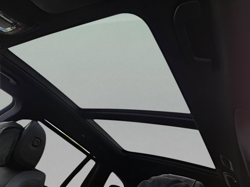 New 2026 Mercedes-Benz GLS 580 4MATIC image 16