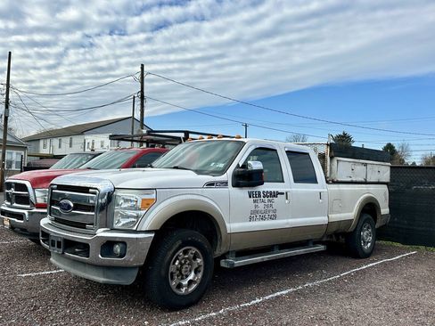 Used 2012 Ford F250 Lariat w/ Chrome Pkg AWD/4WD image 3