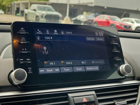 Used 2021 Honda Accord EX-L image 30