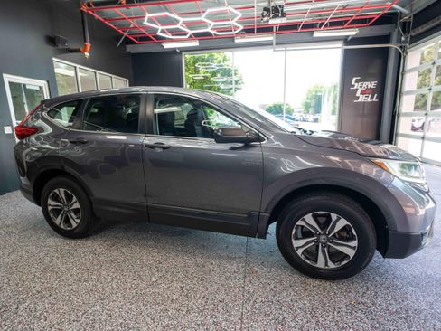 Used 2018 Honda CR-V LX image 5