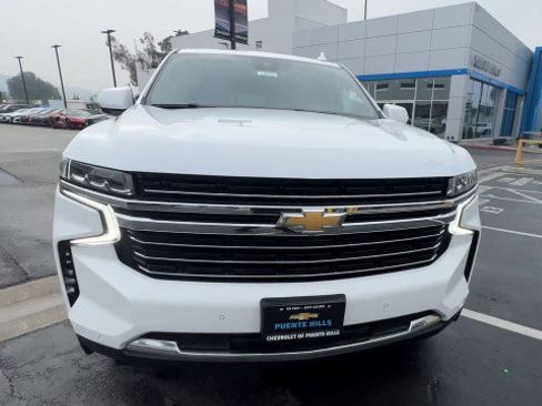 Used 2024 Chevrolet Tahoe LT image 3