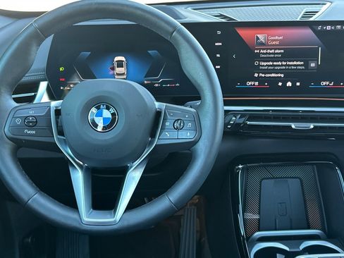 Used 2025 BMW X1 xDrive28i w/ Technology Package image 18