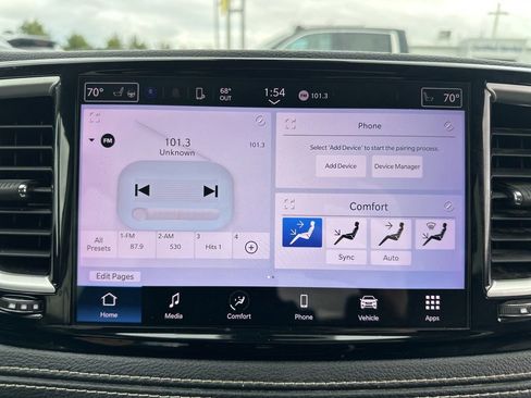 Used 2022 Chrysler Pacifica Touring-L FWD image 32
