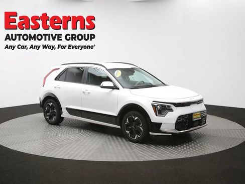 Used 2023 Kia Niro Wind w/ Wind Preserve Package FWD image 48