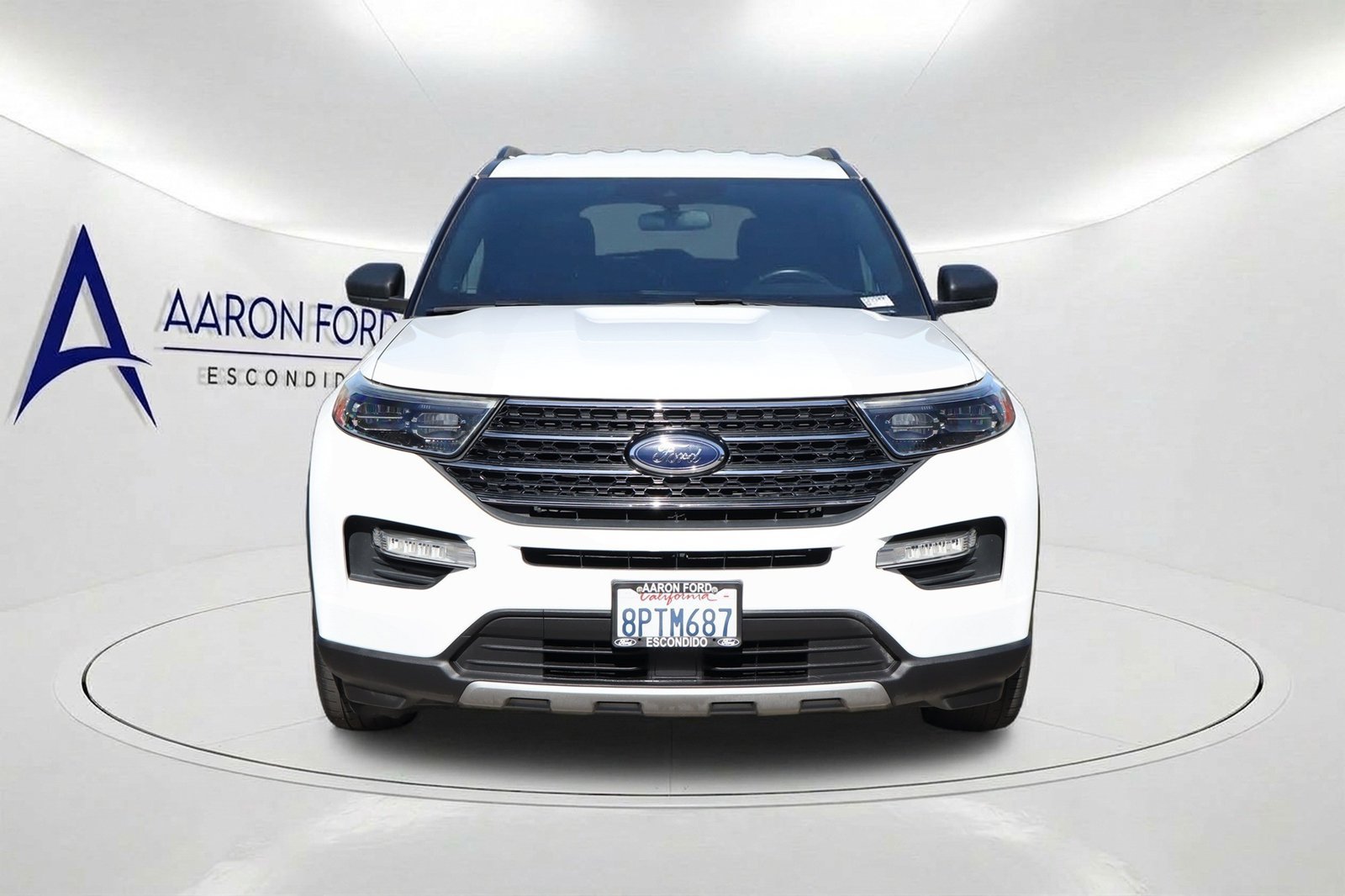 Used 2020 Ford Explorer XLT w/ Equipment Group 202A RWD image 2