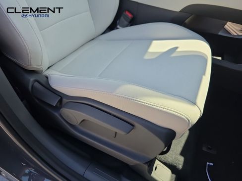 New 2026 Hyundai Santa Fe SE image 30