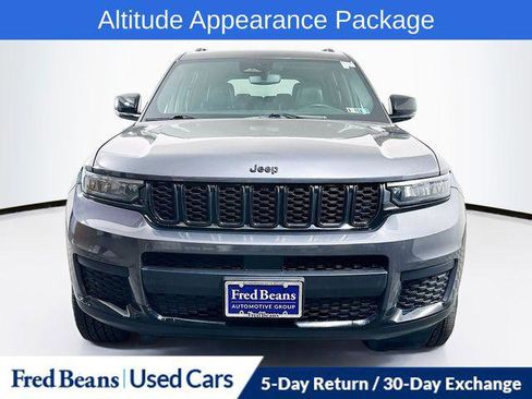 Certified 2022 Jeep Grand Cherokee L Laredo image 2