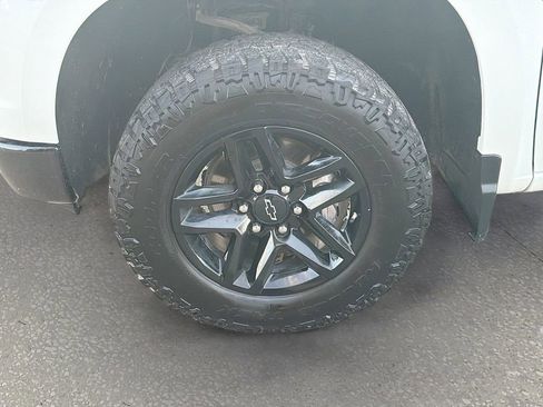 Used 2023 Chevrolet Silverado 1500 Custom Trail Boss image 39
