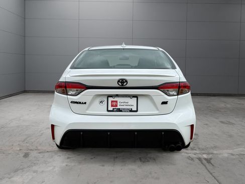 Certified 2024 Toyota Corolla SE FWD image 4