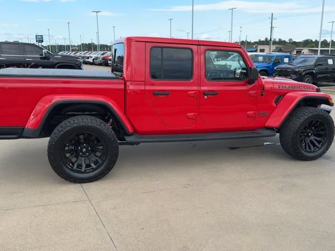 Used 2021 Jeep Gladiator Rubicon AWD/4WD image 8