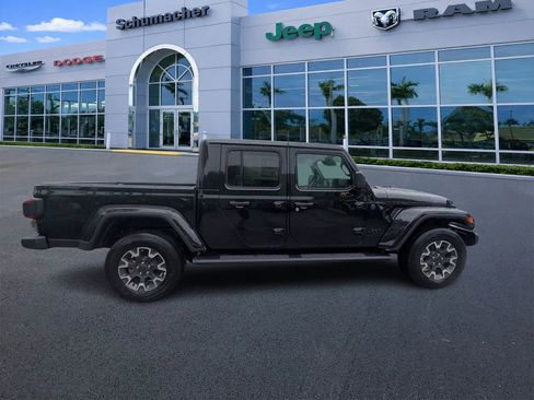 New 2026 Jeep Gladiator Sport image 8