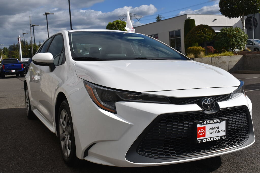 Certified 2021 Toyota Corolla LE w/ Carpet Mat Package (TMS) FWD image 3