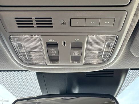 Used 2020 Honda CR-V Touring image 24