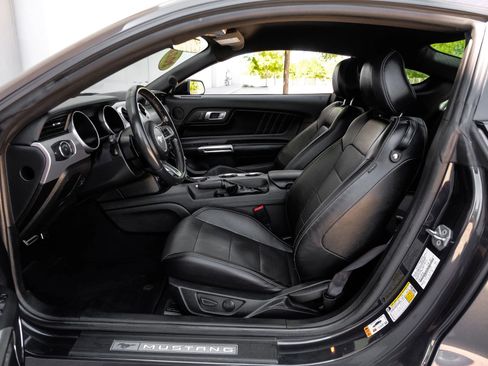 Used 2022 Ford Mustang GT Premium w/ Black Accent Package image 4
