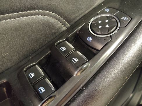 Used 2015 Ford Edge Titanium image 27