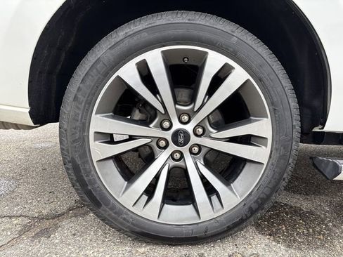 Certified 2020 Ford Expedition Platinum image 67