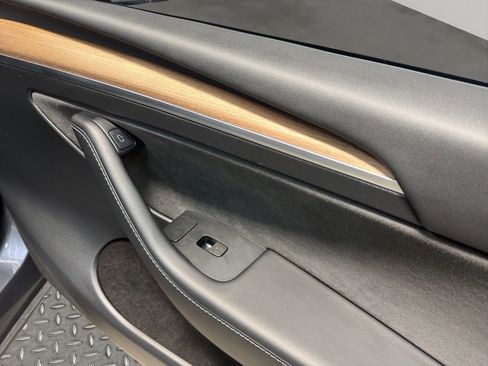 Used 2023 Tesla Model Y Performance image 20