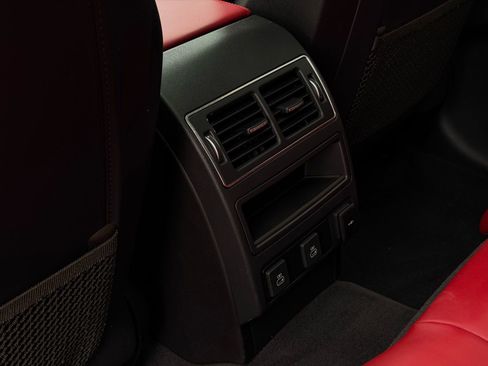 Used 2024 Jaguar F-PACE R-Dynamic S image 56