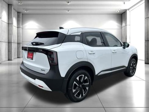 New 2026 Nissan Kicks SV w/ SV Premium Package AWD/4WD image 8