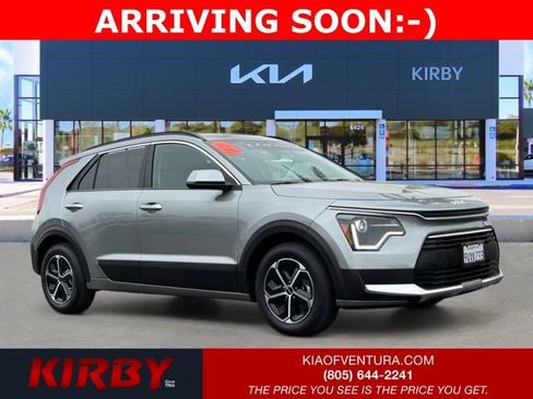 Certified 2025 Kia Niro LX image 1