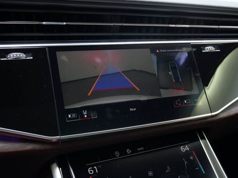 Certified 2025 Audi Q7 2.0T Premium Plus AWD/4WD image 27