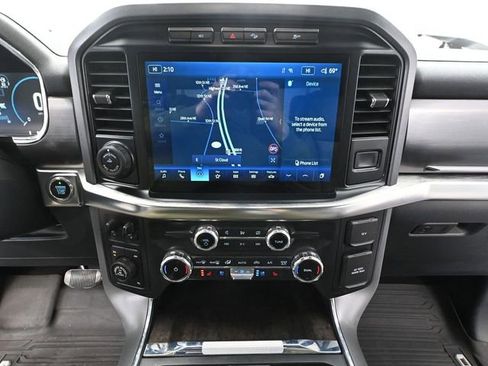 Used 2022 Ford F150 Lariat AWD/4WD image 34