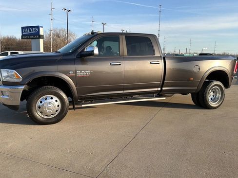 Used 2016 RAM 3500 Laramie image 7