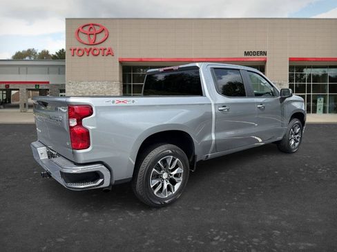 Used 2023 Chevrolet Silverado 1500 LT w/ Protection Package AWD/4WD image 5