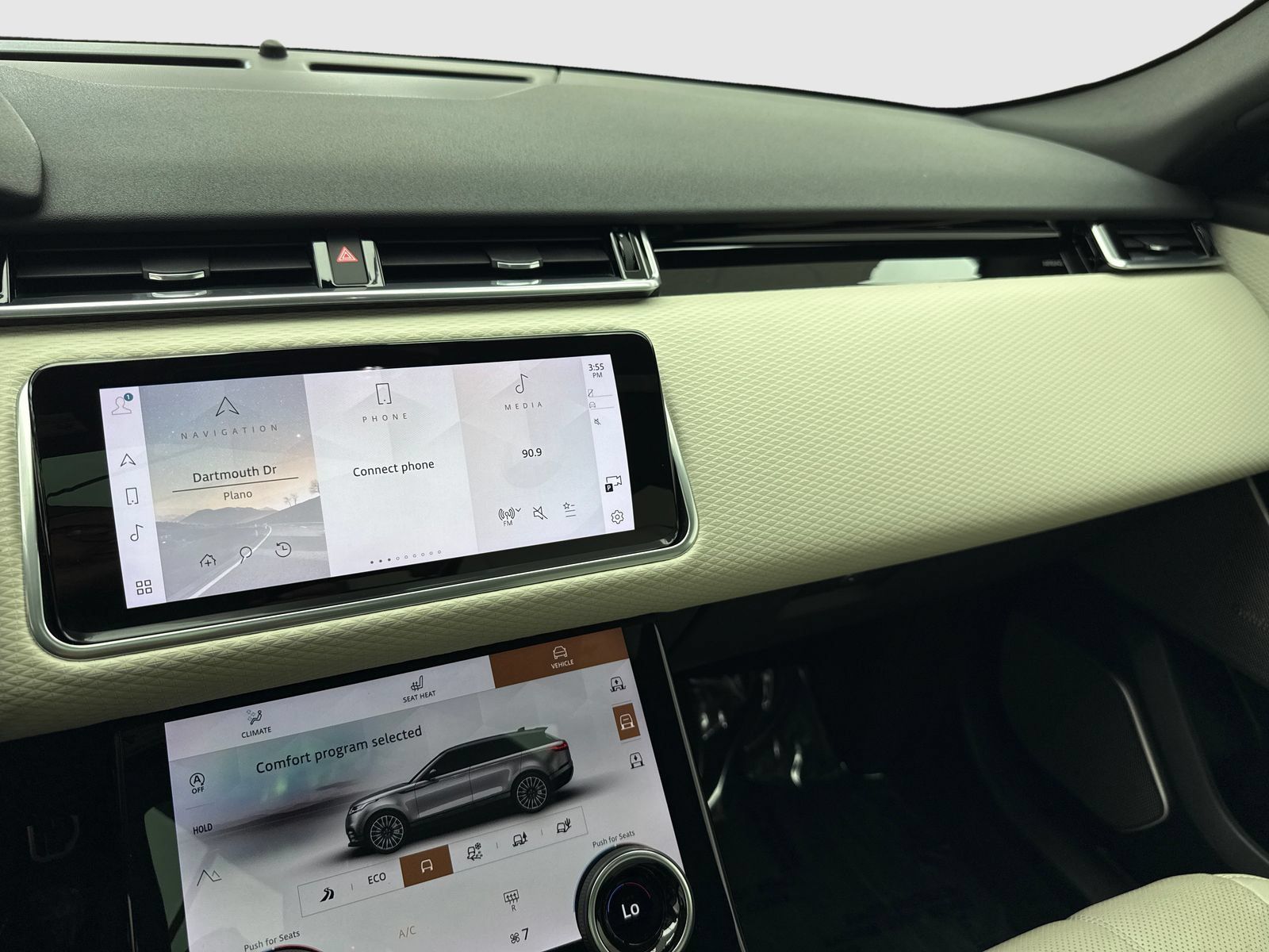 Used 2021 Land Rover Range Rover Velar R-Dynamic S AWD/4WD image 24