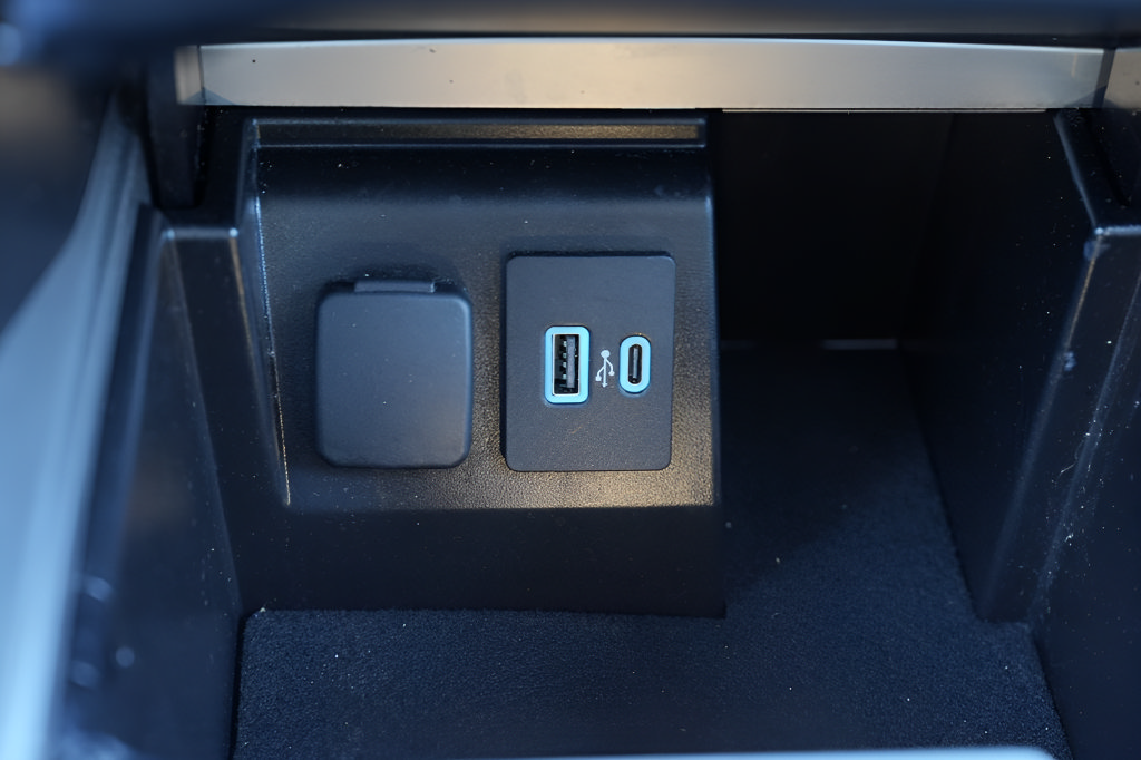 Used 2024 Ford Explorer ST w/ Equipment Group 401A AWD/4WD image 35