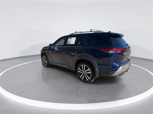 Used 2024 Nissan Pathfinder Platinum w/ Cargo Package image 6