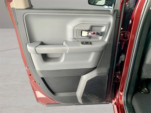 Used 2024 RAM 1500 Classic SLT image 18