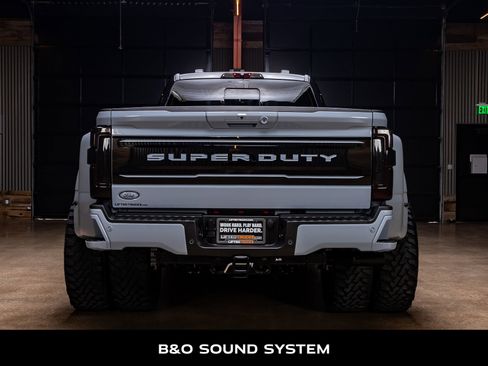 Used 2026 Ford F350 Platinum w/ FX4 Off-Road Package AWD/4WD image 8